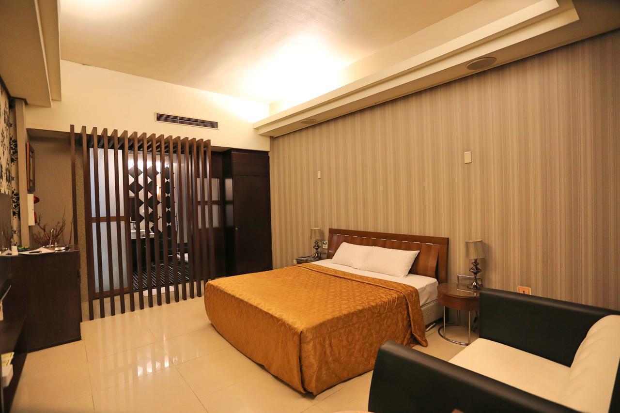Hua Jia Motel Tainan Exteriör bild